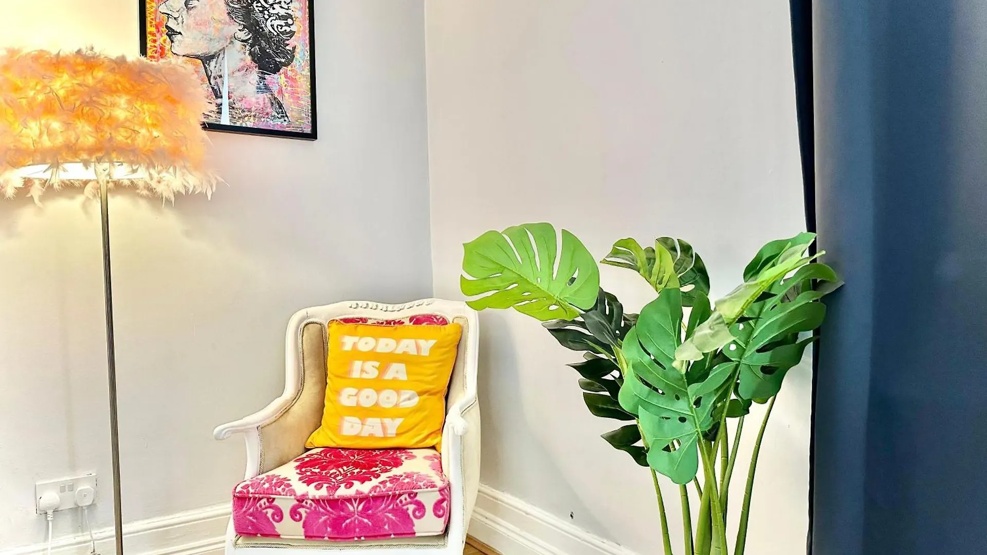 Enticing 2 Bedroom Flat With Mini-Garden In Hackney, Lower Clapton London 0*,  United Kingdom