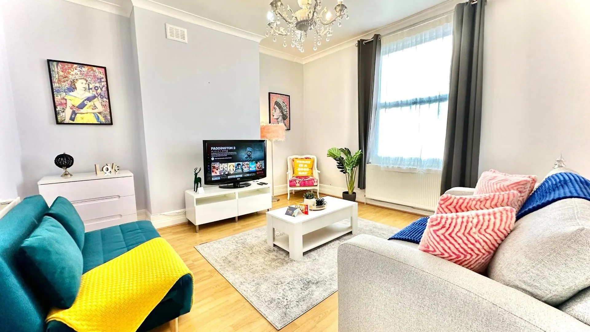 Enticing 2 Bedroom Flat With Mini-Garden In Hackney, Lower Clapton London